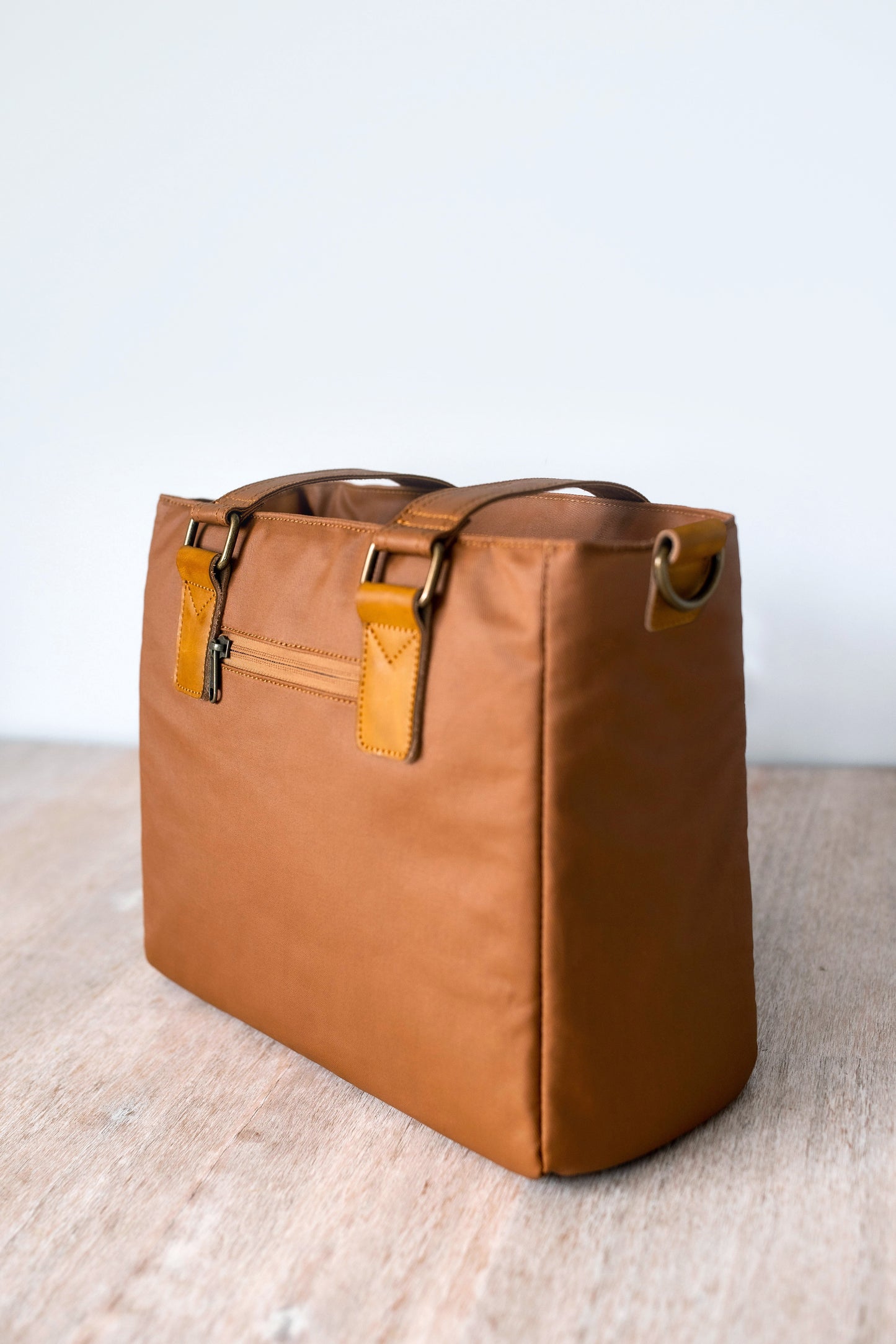 'Taylor' Camera Tote Bag